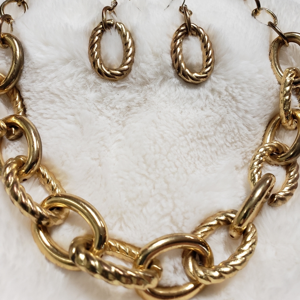 Gold tone link choker with matching earrings